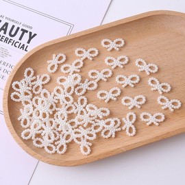 100PCS Bow Nail Charm 3D White Pearls Hearts Nail Art Charms Resin Bow Nail Designs Rhinestones White Flat Back Valentine's Day Nail Art Decorations Accessories for Women DIY Manicure