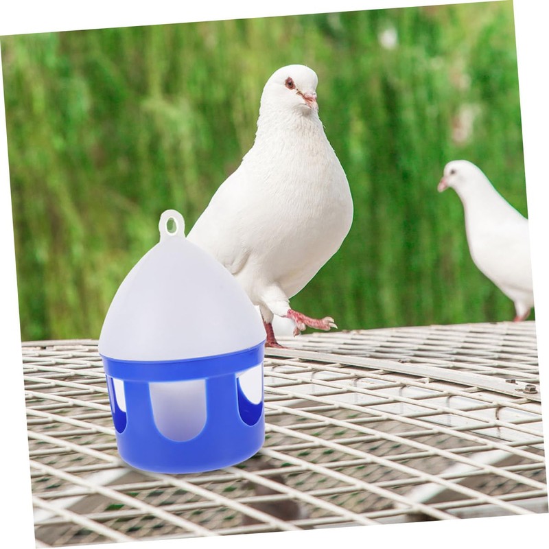 BESPORTBLE 2pcs Portable Bird Water Dispenser Reusable Pigeon Feeder Unique