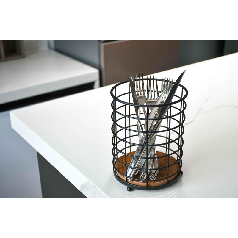 Eden & Willow Rustic Metal Cutlery Holder Basket with Wooden