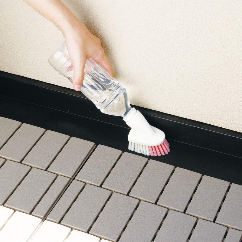 アズマ 掃除用ブラシ ペットでそうじゴシゴシブラッシング ブラシ幅7cm 全長7.5cm ペットボトルにつけるだけ AZ746