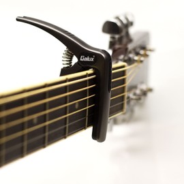 MEELAND 3in1 Guitar Capo for Acoustic and Electric Guitars Ukulele,(Picks Holder and Bridge Pins Puller and capo 3 in 1）Free 3 Picks Metallic Black