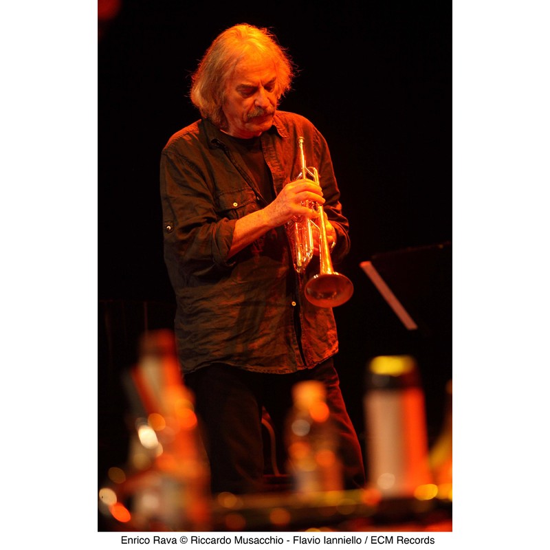 Rava on the Dance Floor