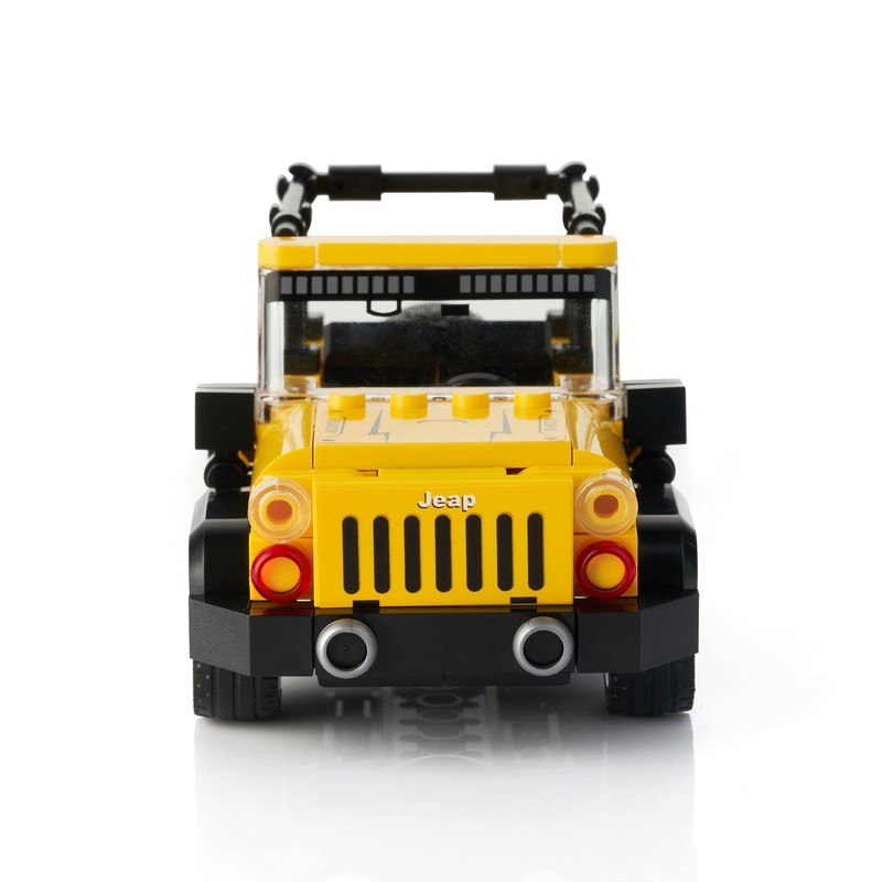 Block Builder Jeep Wrangler Car Building Block Set (242 Pieces).