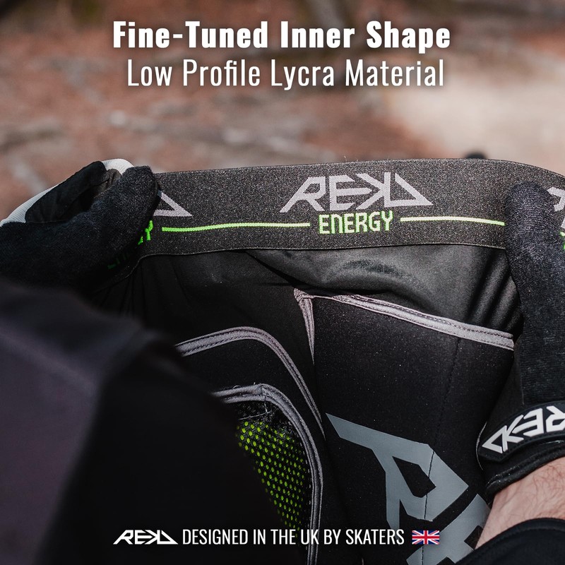 Rekd Unisex Energy Impact Short, Black (Black)