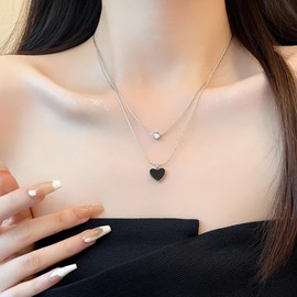 Yheakne Vintage Layered Onyx Heart Collar Necklace Silver Crystal Heart Necklace Black Love Heart Collar Necklace Rhinestone Heart Pendant Necklace Jewellery for Women and Girls, Zinc