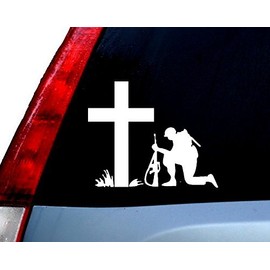 Soldier Kneeling At The Cross Decal Vinyl Sticker|Cars Trucks Vans Walls Laptop| WHITE |5.5 x 4.5 in|CCI723