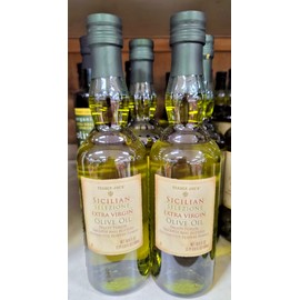 Trader Joe's Sicilian Selezione Extra Virgin Olive Oil 16.9fl 500ml (2 Bottles)