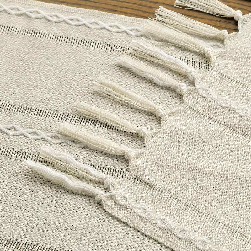 Artoid Mode Boho Cream Tassel Table Runner, Farmhouse Style Kitchen
