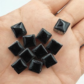 BTMIEY Square Ceramic Mosaic Tiles, 500 Pieces, 1 x 1 cm, Handmade Creative Micro Mosaic Pieces for Lovers, DIY Mosaic Projects and Home Decorations (Black)