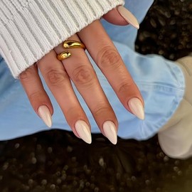 Uñas postizas de color blanco lechoso con forma de almendra corta, 30 unidades de uñas postizas gruesas cortas, uñas acrílicas de color beige sólido c