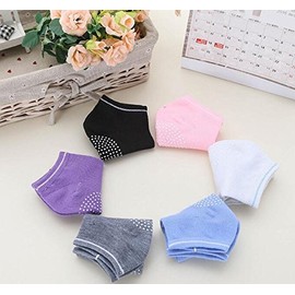 Calcetines para Yoga y Pilates ANTIDERRAPANTES. Increible accesorio, medias antideslizantes, ideales para yoga y pilates. Calcetas de mujer tipo zapatillas. (Morado)