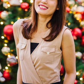 PRETYZOOM 50pcs White Snowflake Buttons Christmas Buttons Bulk Mini Snowflake Ornament Mini Snowflakes Buttons for Crafts Small Snowflake Buttons White Buttons Wooden Small Button Clothing