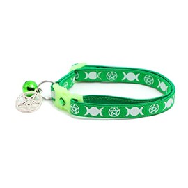 Pugs to Persians Collar Wicca para gatos con amuleto ocultista y cascabel | Collar familiar de bruja para gatos | Collar con amuleto de bruja para gatitos | Brilla en la oscuridad | Collar de segurida