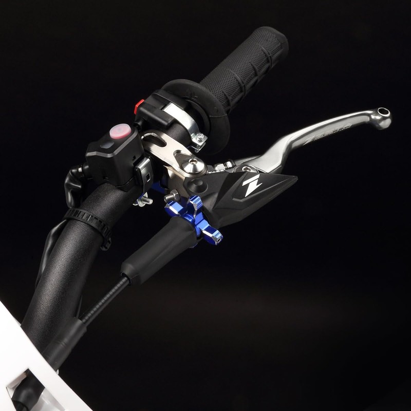 ジータレーシング(ZETA RACING) ピボットパーチFP クラッチレバーホルダーセット 4フィンガー チタンカラー/ブルー 前方可倒式 ヒンジ式クランプで取付け簡単 クラッチ重さ2段階調整 レバー位置無段階調整