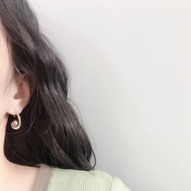 SWJEWEL 18k Gold Plated 8mm Cute Pearl Earrings Hypoallergenic Imitation Pearl Drop Pendant Hook Fashion Earring for Women Bridal Gift (Black)