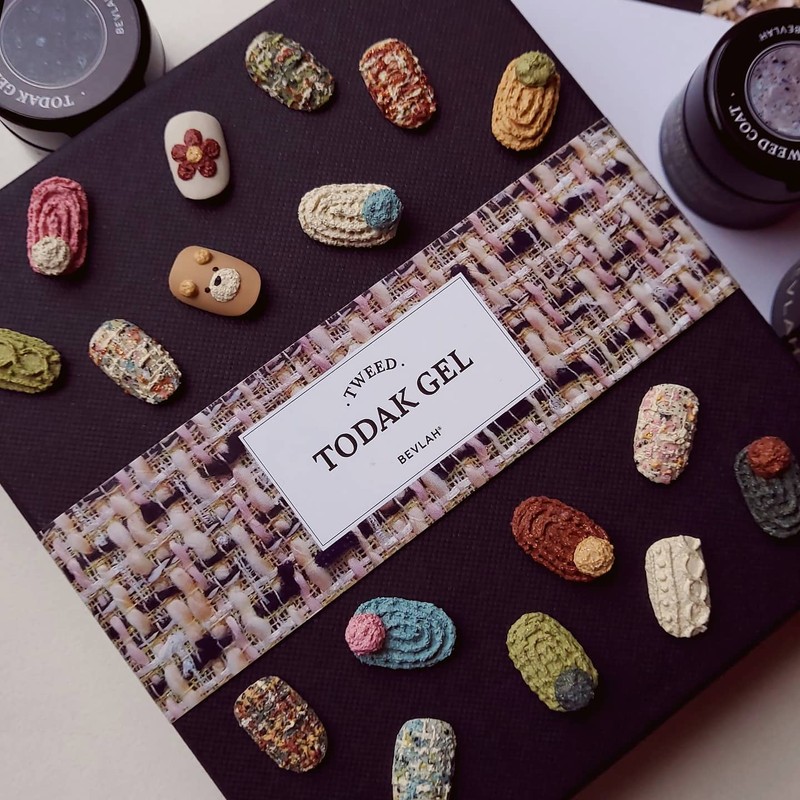 Vibla Todak Gel Tweed Embossed Nail 10 Piece Set /