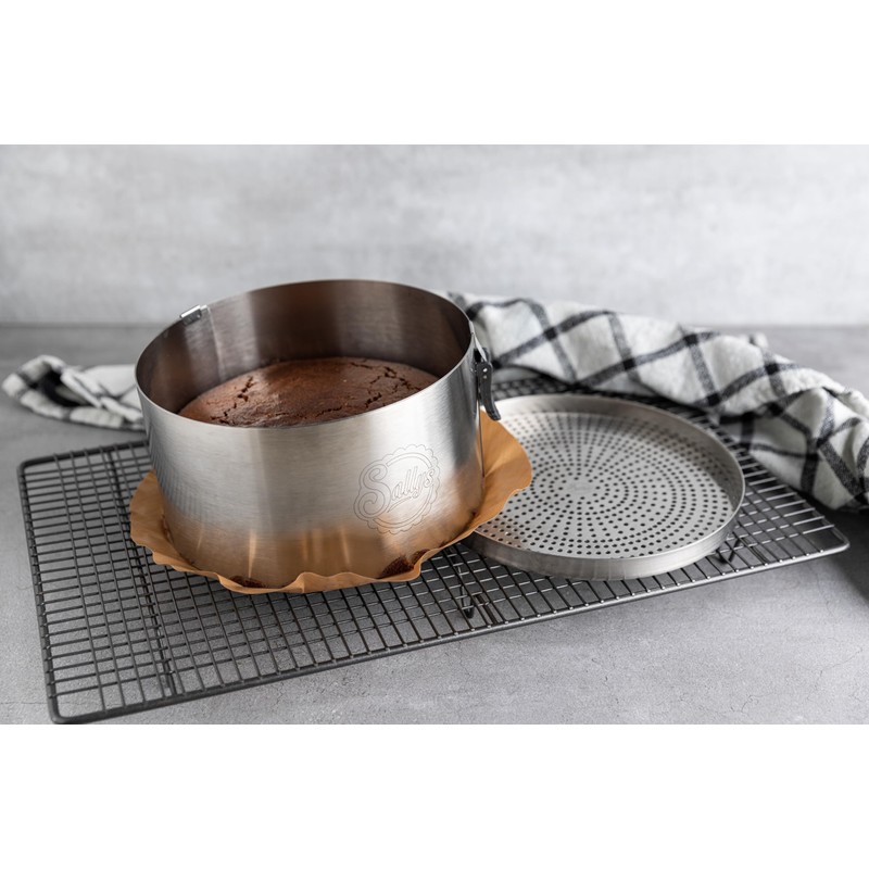 Sallys Springform Base with Teflon Permanent Baking Foil - Can