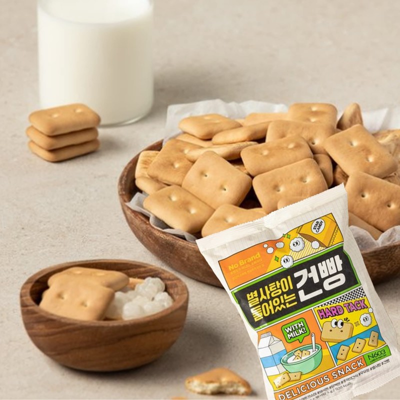 Korean Army Biscuits (Gun-bbang Geon-ppang) Hardtack Barley Snack with star