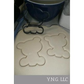 AJT BABY BEAR OUTLINE CUB WOODLAND CREATURE FOREST ANIMAL COOKIE CUTTER USA PR3640