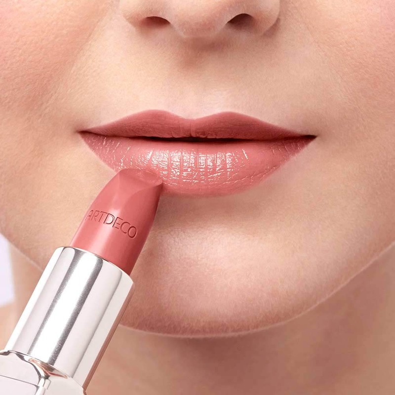 ARTDECO High Performance Lipstick - Long-Lasting Lipstick for Full Lips