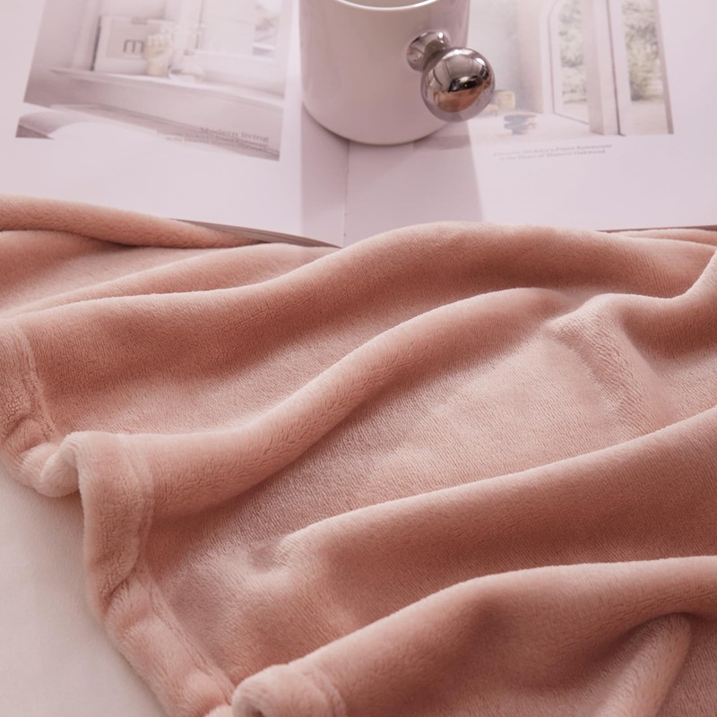 EHEYCIGA Fleece Blanket Dusty Pink Throws for Sofas Fluffy Warm