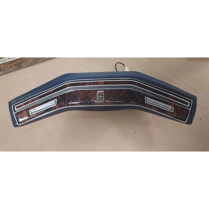 Ford 1977 - 1980 Lincoln Versailles Steering Wheel Horn Pad
