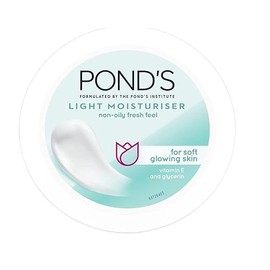 Light Face Moisturiser, Pond,s 75ml, Daily Lightweight Non-Oily Cream with Vitamin E and C, SPF 15