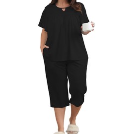 Heat Move Plus Size Pajamas Sets for Women 2 Piece Soft Sleepwear Short Sleeve Top and Capri Pant Pjs Loungewear with Pockets(Black，4XL)