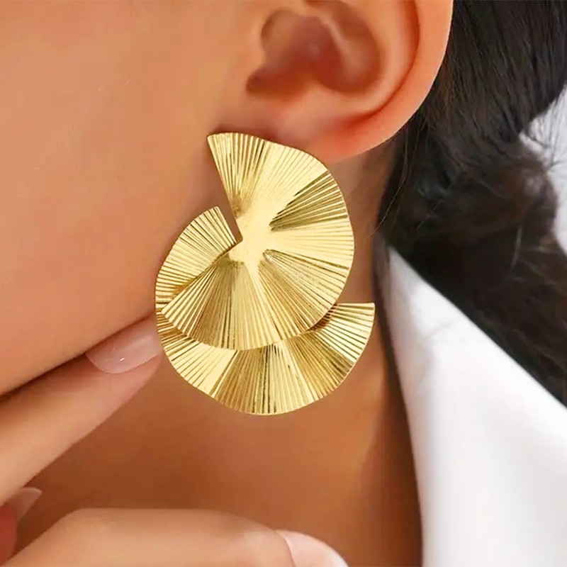 Jovono Punk Geometric Earrings Gold Exaggerated Fan-shaped Dangle Earrings Irregular