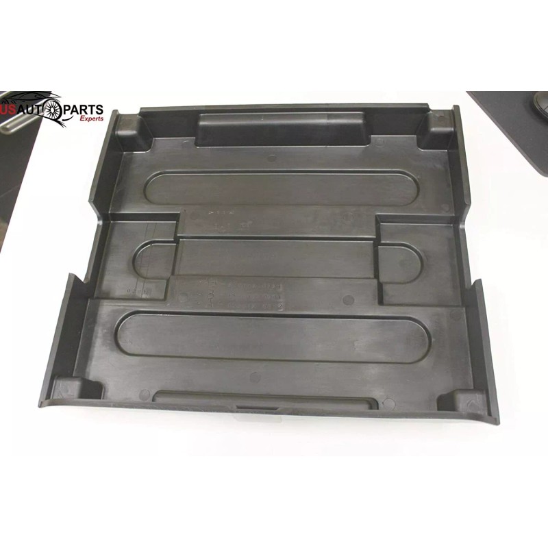 Isuzu Genuine Isuzu Battery Cover For NPR NRR NQR NPR-HD