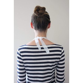 Disposable Adult Lobster Bibs with Crumb Catcher, Plastic 16" x 22" Clothing Protector for Cooking and Dining - 300 Pack