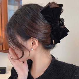 raondaon Women's luxurious velvet material label ribbon pin pin black / 여자 고급스러운 벨뱃 소재 라벨 리본 집게핀 블랙