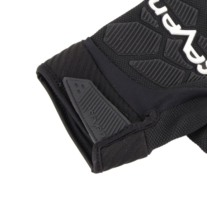 1 Pair Goalkeeper Gloves Anti Slip Hard Wearing Hand Protection
