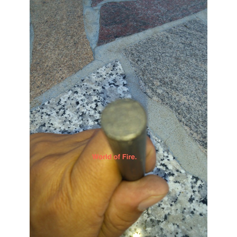 World of Fire. Large ferrocerium Rod Ferro Rod firesteel. 1/2"