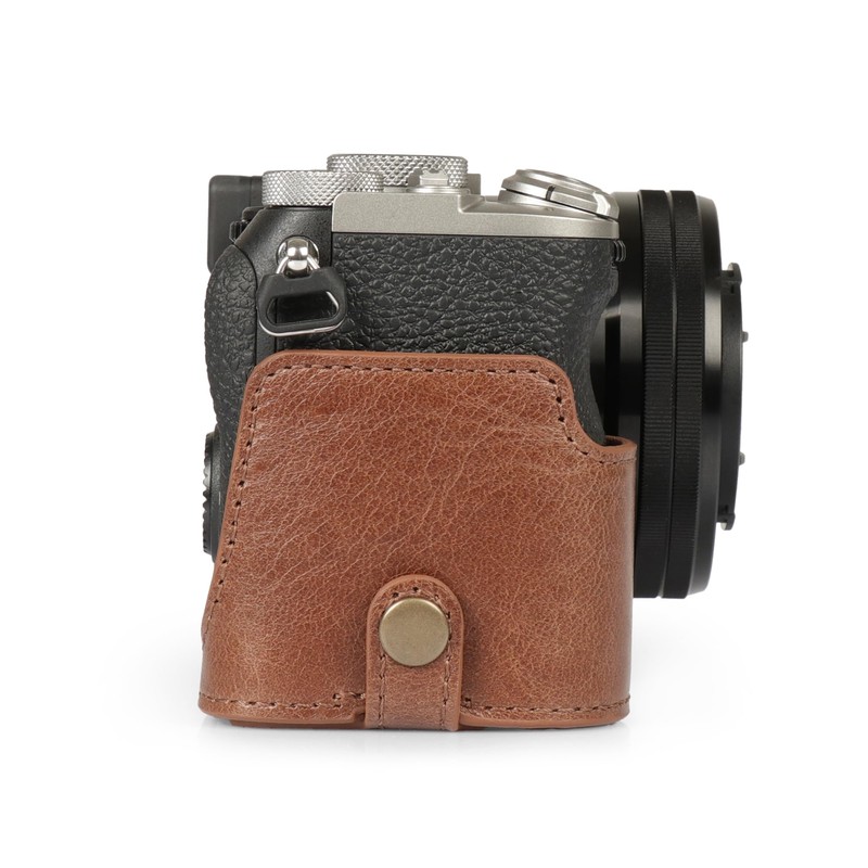 MegaGear Genuine Leather Half Camera Case for Sony Alpha a7C