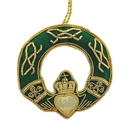 St. Nicolas - Claddagh Ring in Green and Gold - Zardozi Embroidery - Christmas Ornament