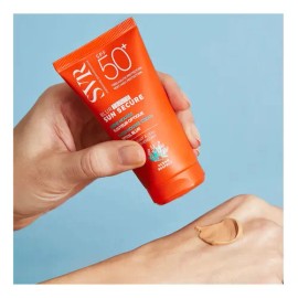 Svr Protector Solar Sun Secure Blur Teinté Spf50 50 Ml Con Color Universal                                                                            