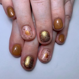 Brown Press on Nails Short Square Fake Nails Fall Glue on Nails with Gold Foil Glitters Design Full Cover Light Brown Stick on Nails Glossy Extra Short False Nails Autumn Acrylic Nails for Women