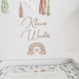 Suzu Papers Kleines Wunder Holzschild Regenbogen Deko Kinderzimmer – Baby Zimmer Dekoration Schriftzug Holz Wanddeko Kinderzimmer (M, Schriftart 1)