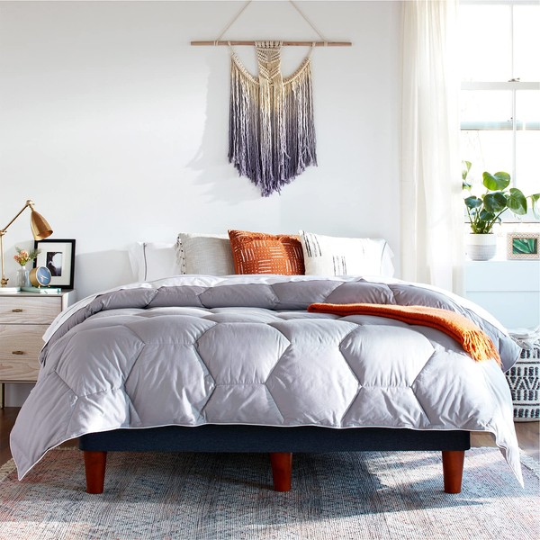 Layla All Season Down Alternative Comforter, (White, Twin/Twin XL), 300