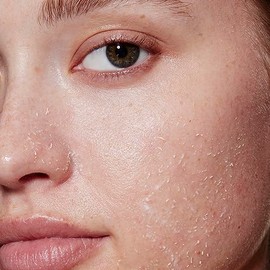 e.l.f. SKIN Exfoliante Suave de Peeling, Limpiador, Efectivo, Fácil de Aplicar, Exfolia la Piel Muerta, Elimina la Suciedad, Ideal para Todo Tipo de P