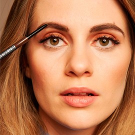 Maybelline New York Brow Ultra Slim Pencil for Temperature Eyebrows with KAM and Ultrafina Colour Tip 006 Black Brown - 2 Cosmetics