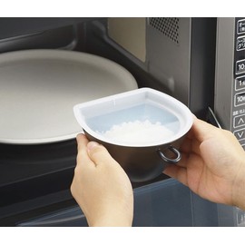 Akebono Sangyo Colander Bowl Set with Lid S Made in Japan Quickly scoop up cut ingredients from cutting board and move without spilling Ingredients won't overflow even when exposed to running water