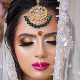 Traditional Round Red Bindis with Golden Stone Work – Pack of 6 Decorative Self-Adhesive Forehead Bindi for Festive and Daily Wear