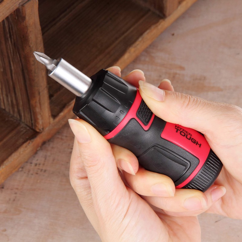 Hyper Tough 7 Piece Ratcheting Screwdriver Set TS70896N