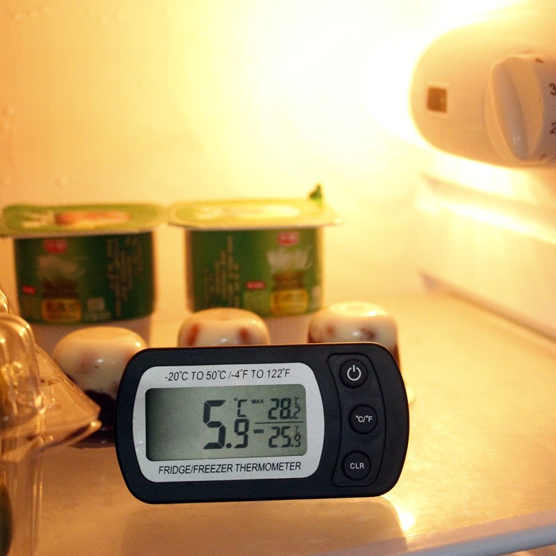 冷蔵庫 冷蔵庫 温度計 デジタル 冷凍室温度計 防水 最大/最小レコード機能 大型液晶ディスプレイ付き RT-2B