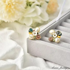 Avance Women's Flower Pearl Earrings with Stone Popularity, Pearl Stone Metal