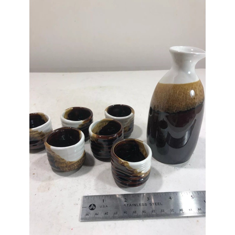 JAPANESE ceramic sake set, 1 bottle with 6 cups, brown