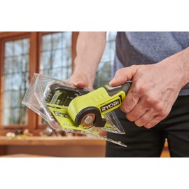 RYOBI RCT4-120G 4V Cordless Cutting Tool (1 x 2.0Ah), Hyper Green