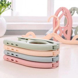 5 Pcs Foldable Travel Hangers, Space-Saving Lightweight Portable Plastic Clothes Hangers, Essentials for Suitcase, Camping Cruise Ship, Multi-Purpose 1.5 inches Wide Collapsible Folding Hangers